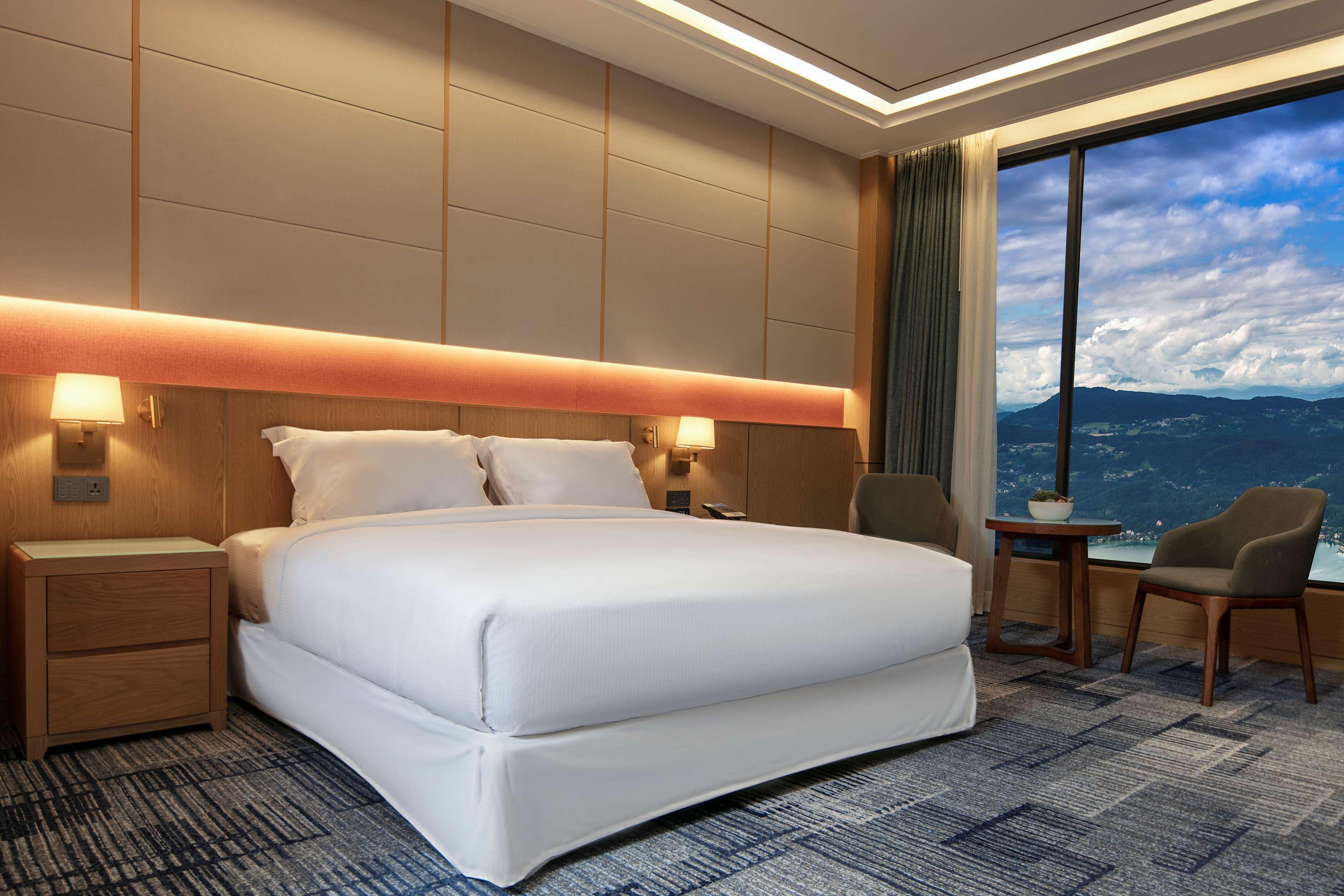 Hilton Clark Sun Valley Resort Clark Field Exteriér fotografie