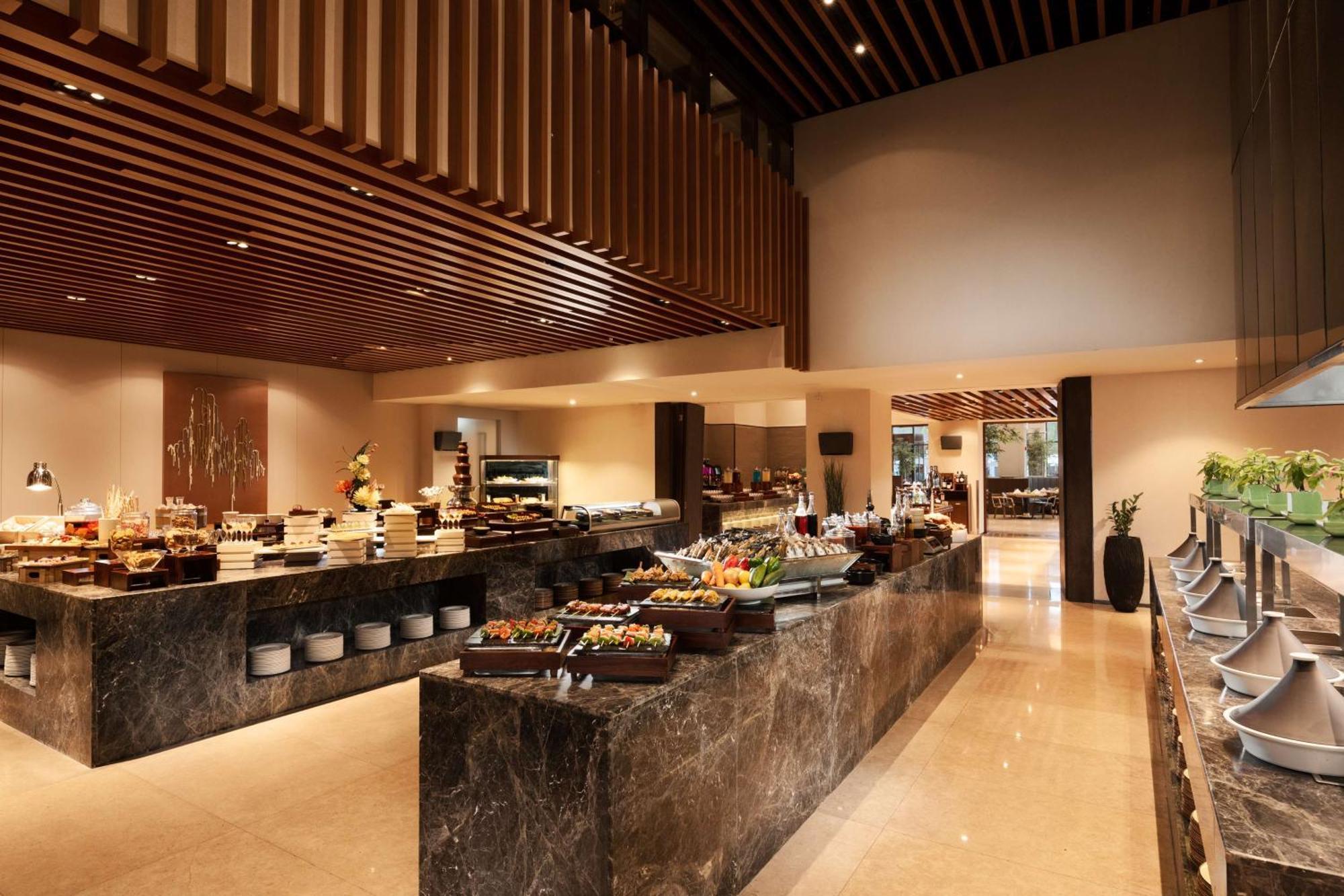 Hilton Clark Sun Valley Resort Clark Field Exteriér fotografie